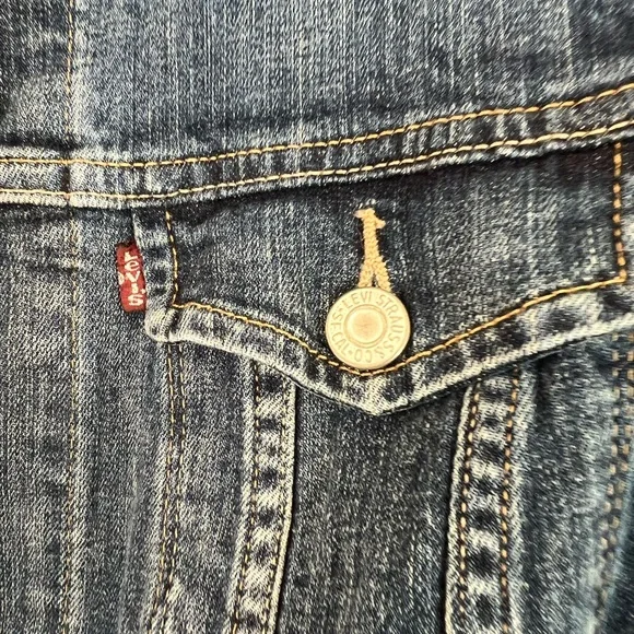 Levi's Blue Jean Jacket - Picture 3 of 10